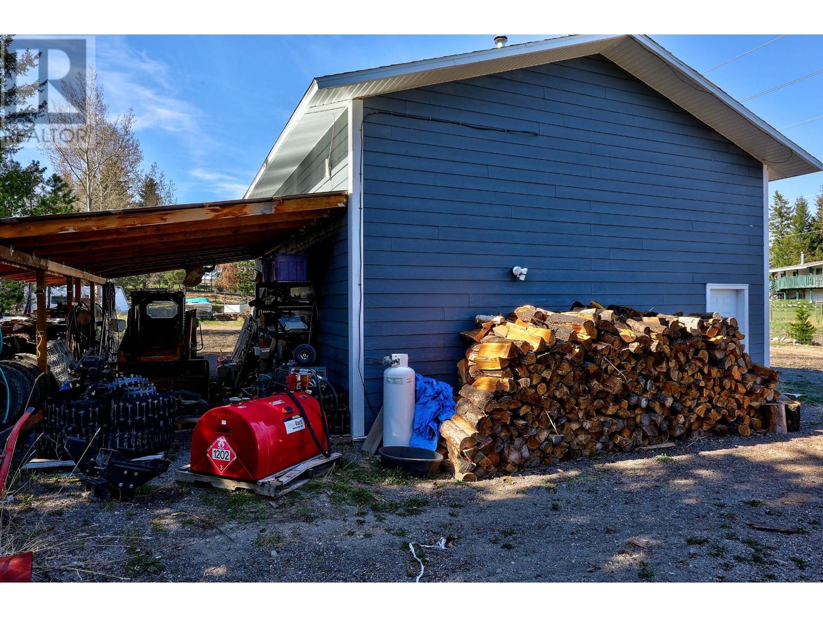 For sale 280 GOWAN DRIVE, Logan Lake, British Columbia V0K1W0 177051