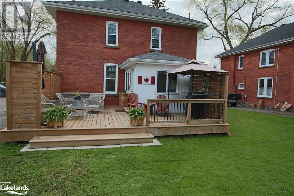 For sale 78 MCMURRAY Street, Bracebridge, Ontario P1L2A1 40568115