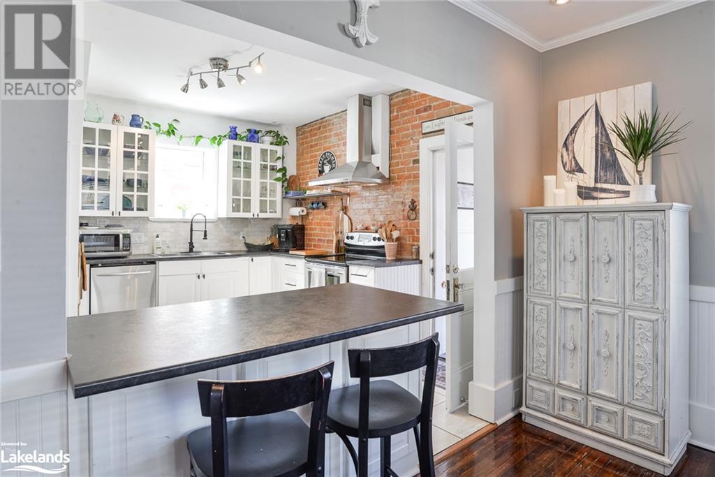 For sale 78 MCMURRAY Street, Bracebridge, Ontario P1L2A1 40568115