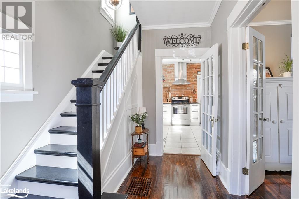 For sale 78 MCMURRAY Street, Bracebridge, Ontario P1L2A1 40568115