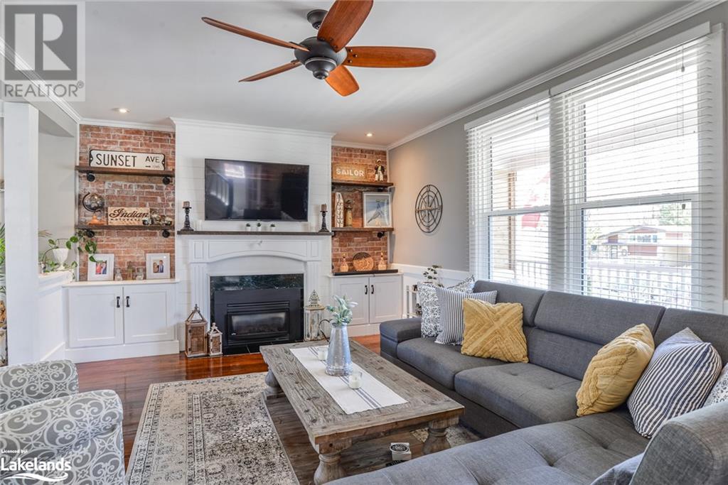 For sale 78 MCMURRAY Street, Bracebridge, Ontario P1L2A1 40568115