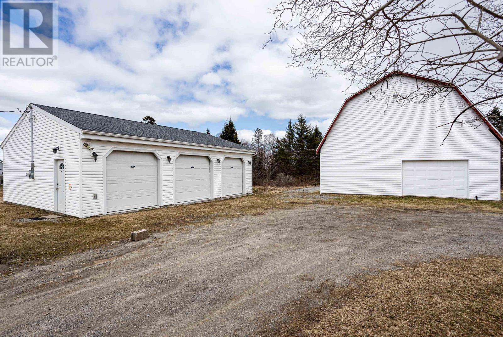 For sale 1106 Old Sambro Road, Harrietsfield, Nova Scotia B3V1B1