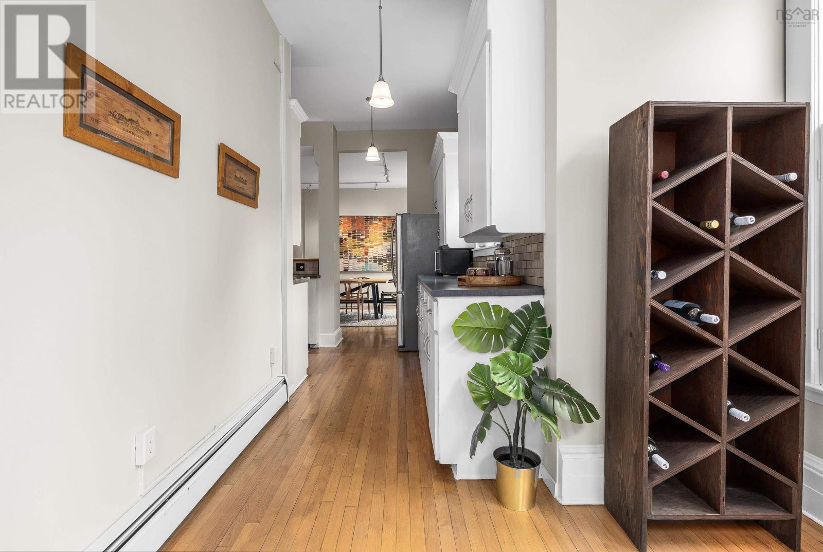 For sale 5735 Inglis Street, Halifax Peninsula, Nova Scotia B3H1K5