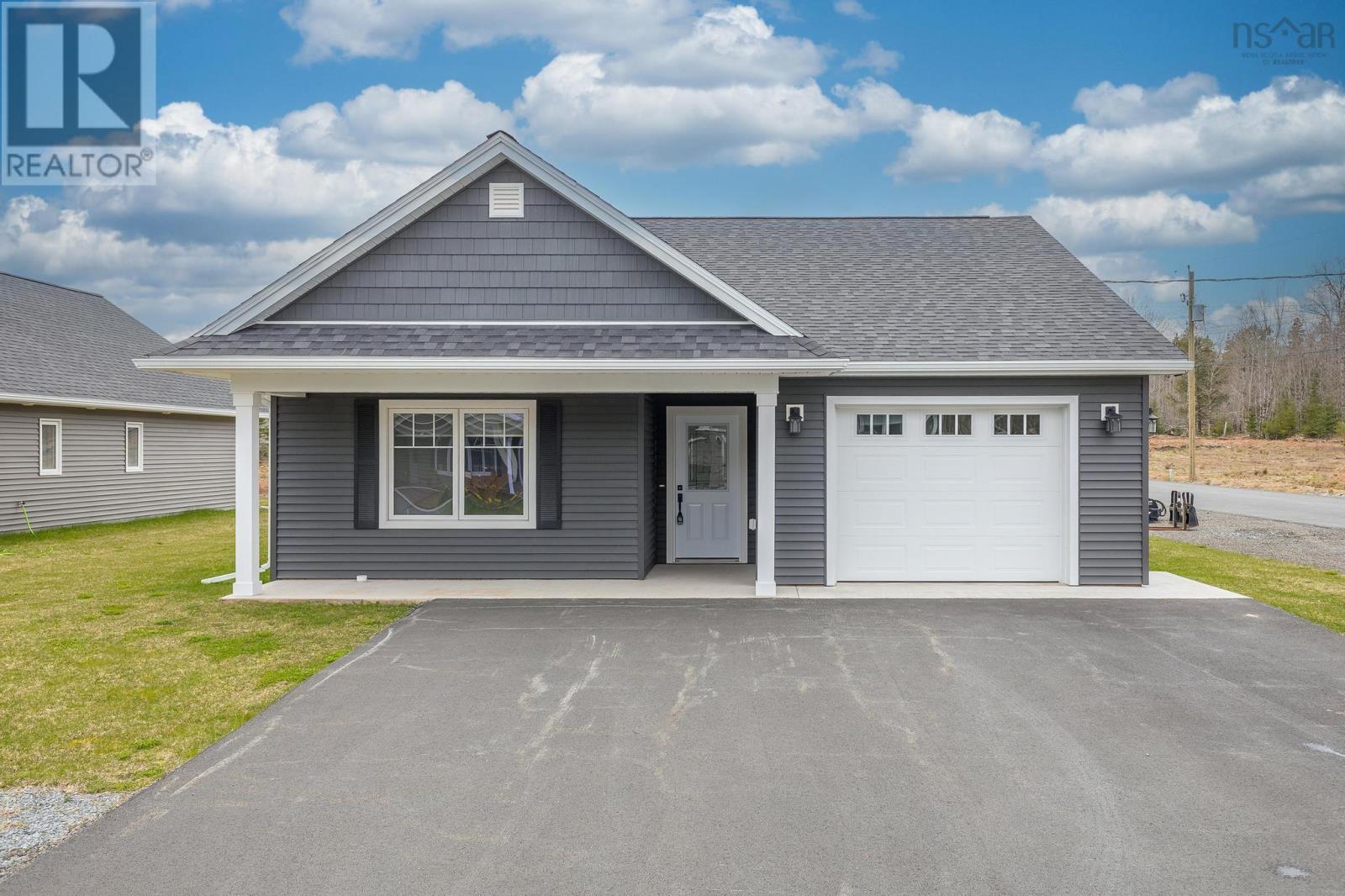 For sale 5 Emma Janes Way, Stewiacke, Nova Scotia B0N2J0 202410145