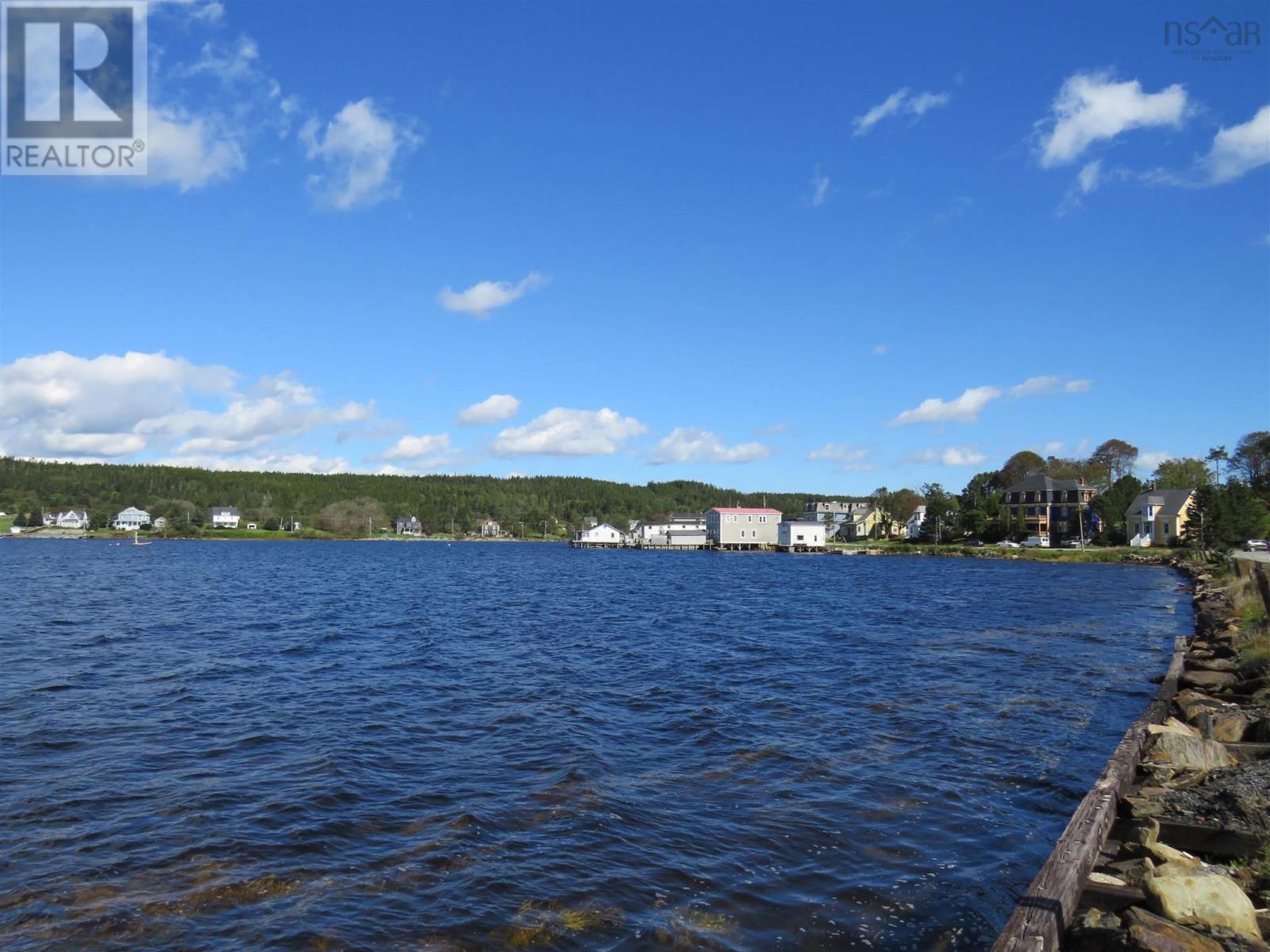 For sale 91 Lower LaHave Road, Riverport, Nova Scotia B0J2W0