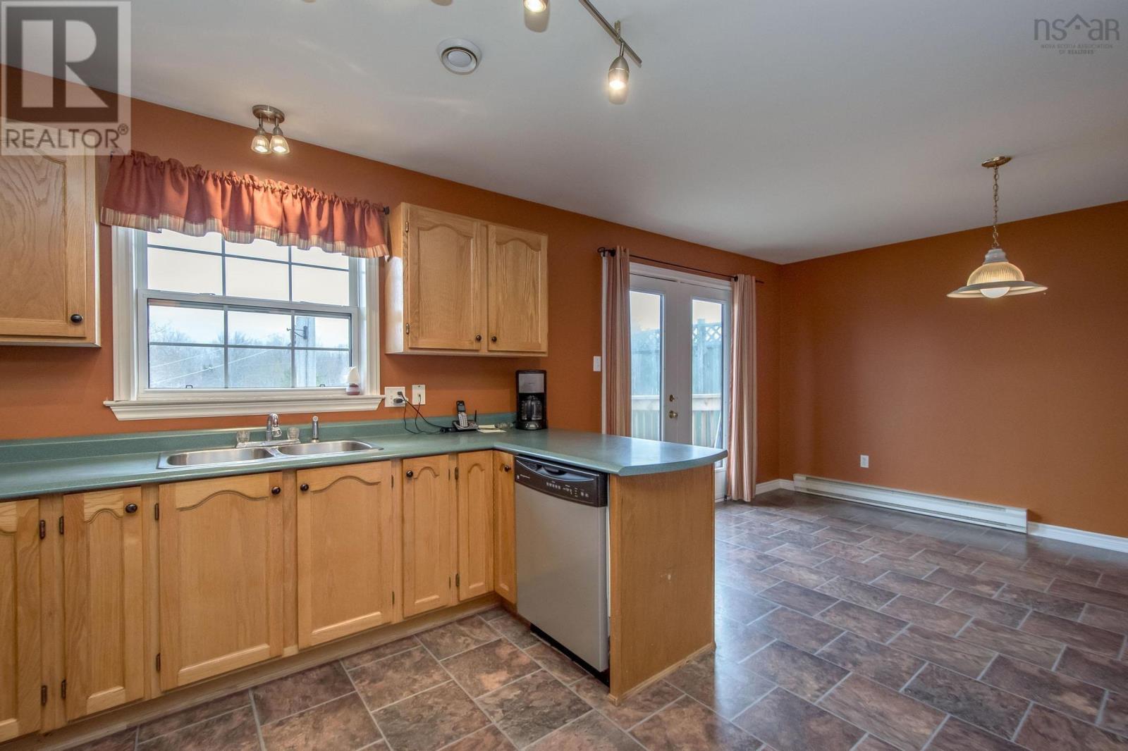 41 Burgess Crescent, Windsor, Nova Scotia B0N2T0 | REALTOR.ca