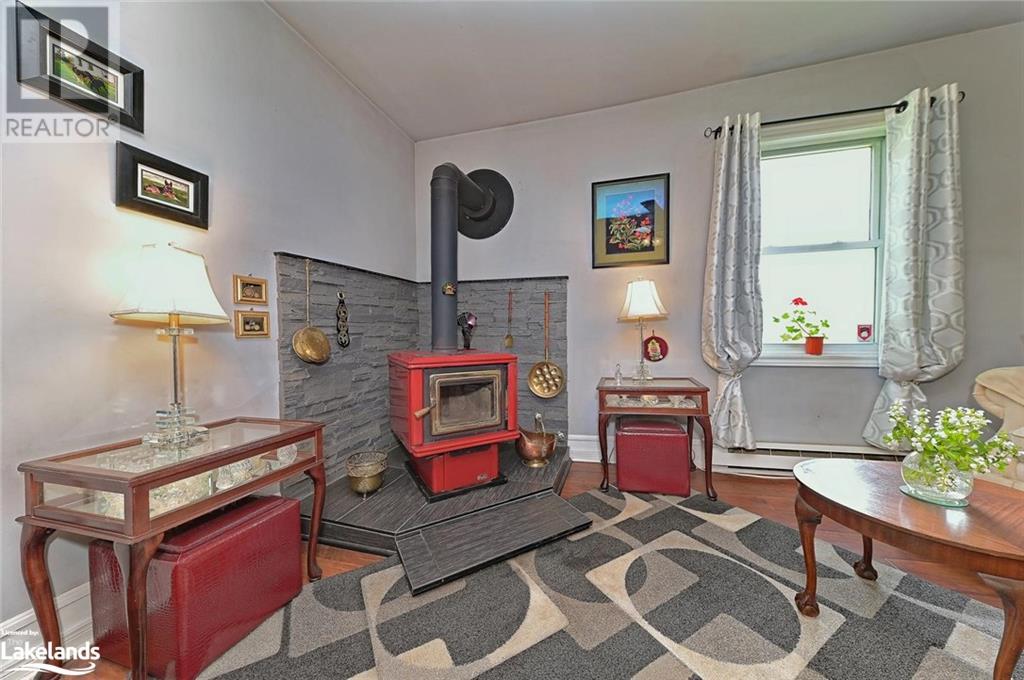 For sale 2964 12/13 SUNNIDALE SIDEROAD S, New Lowell, Ontario L0M1N0