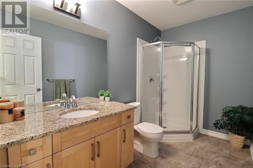 For sale 67 CAVERHILL Crescent, Komoka, Ontario N0L1R0 40588064