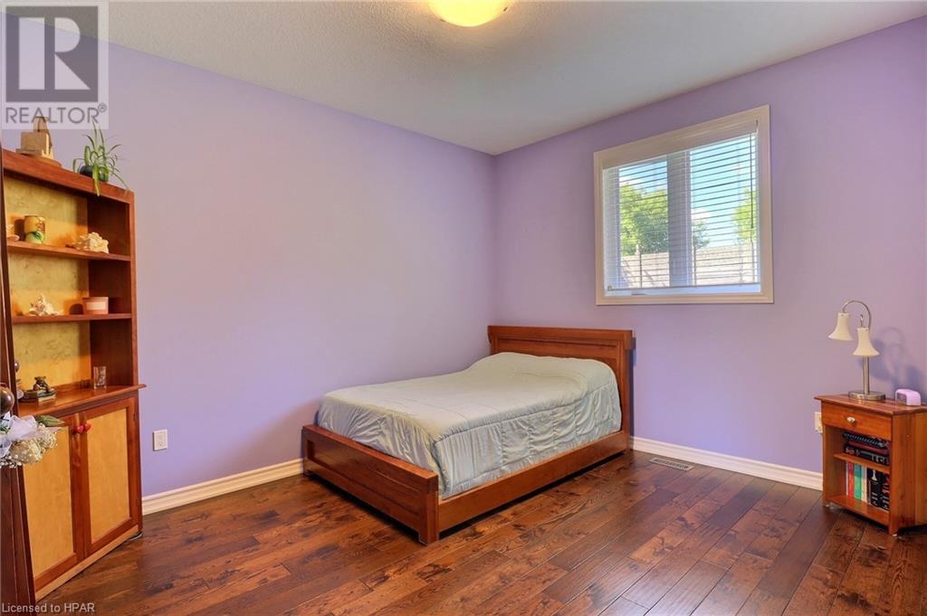 For sale 67 CAVERHILL Crescent, Komoka, Ontario N0L1R0 40588064