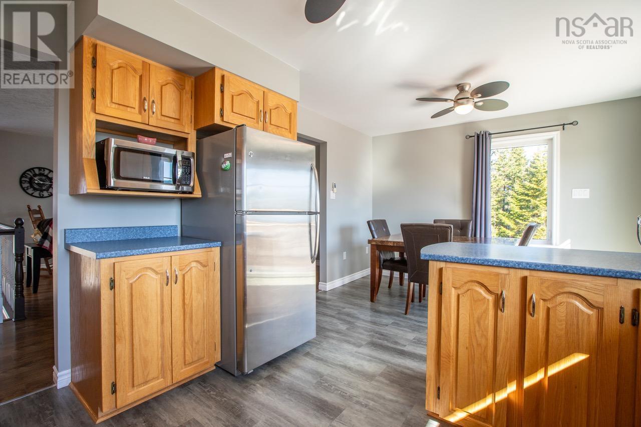 33 David Allen Drive, East Lawrencetown, Nova Scotia B2Z1N8 REALTOR.ca
