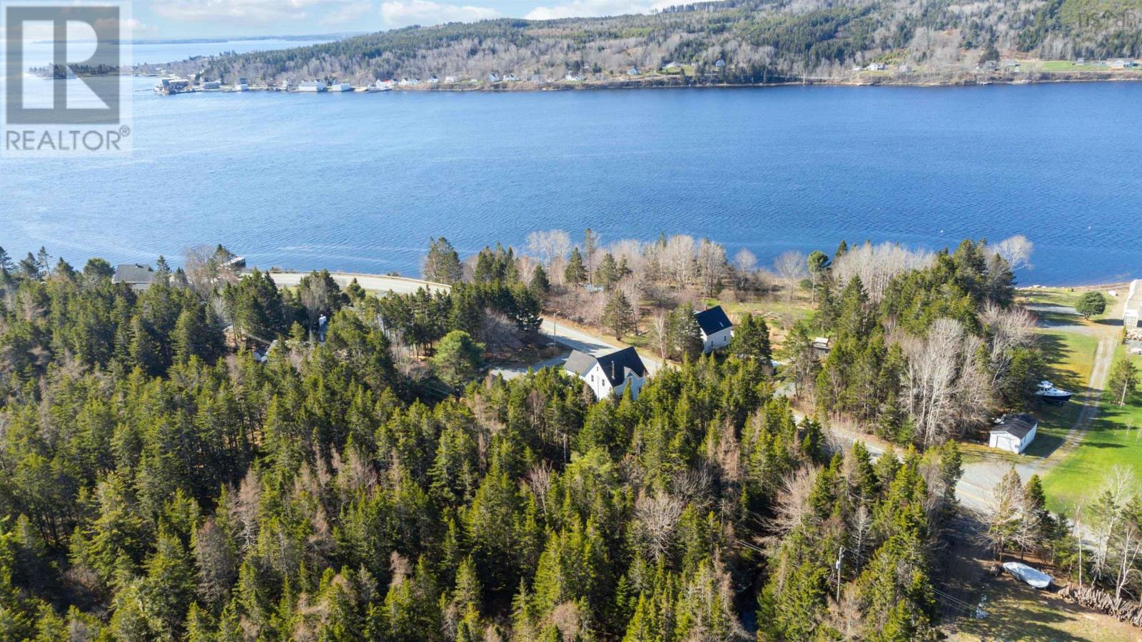 For sale 332 Highway, East Lahave, Nova Scotia B4V0V8 202308918