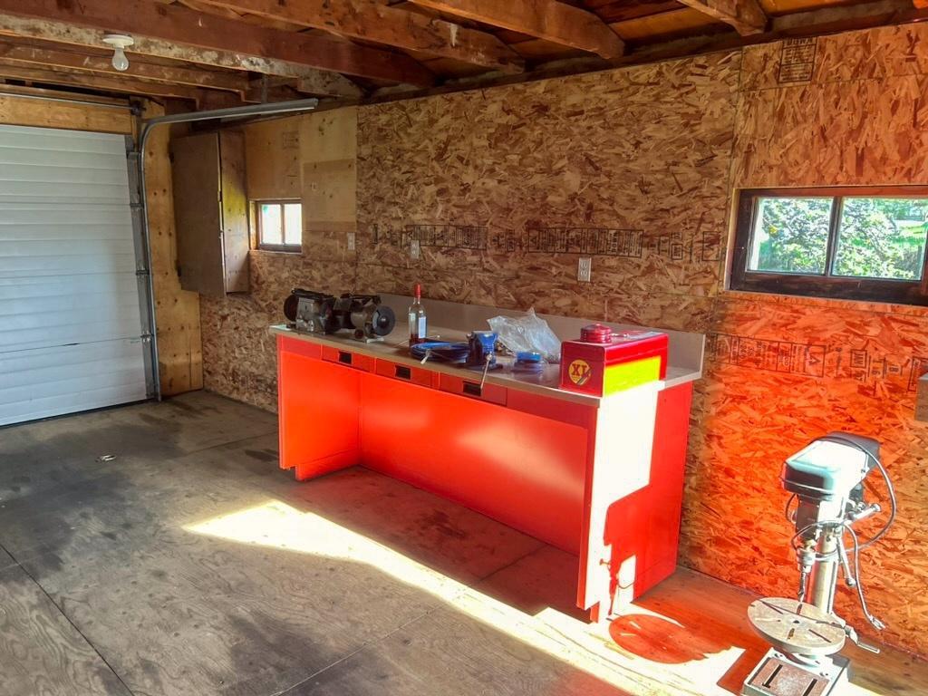 For sale 1610 EASTMAN AVENUE, Riondel, British Columbia V0B2B0