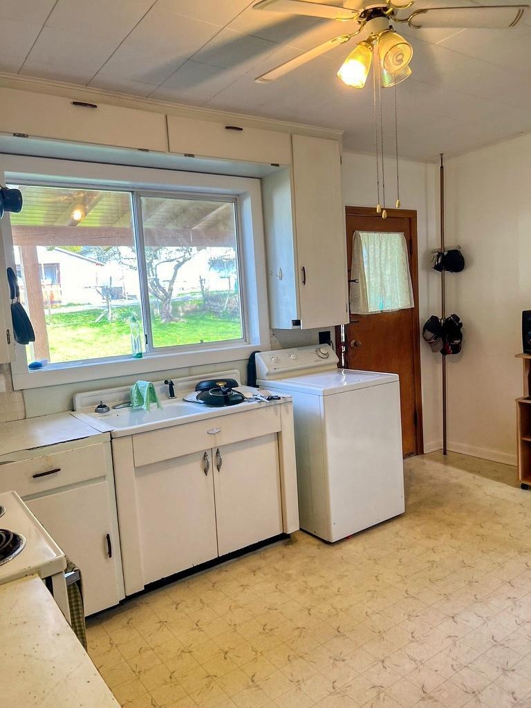 For sale 1610 EASTMAN AVENUE, Riondel, British Columbia V0B2B0