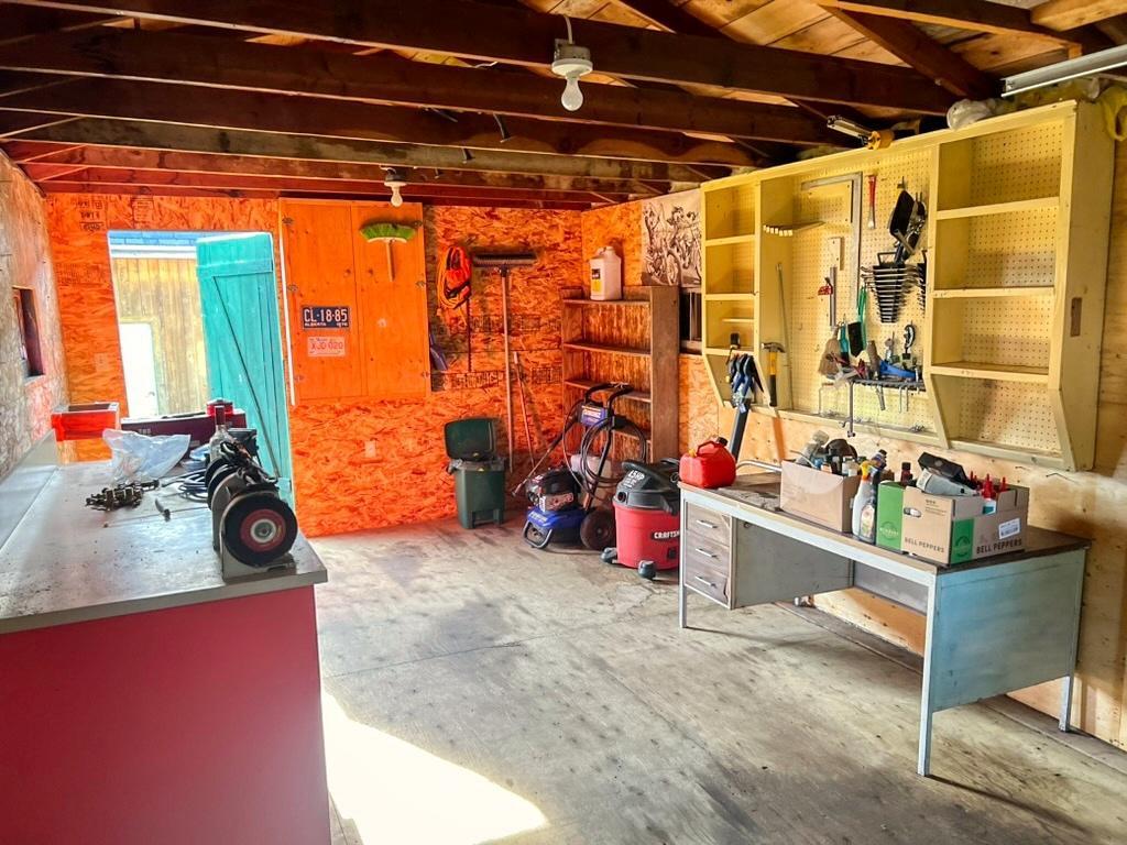 For sale 1610 EASTMAN AVENUE, Riondel, British Columbia V0B2B0