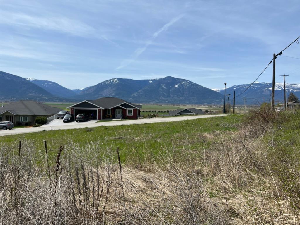 For sale 1014 HAWKVIEW DRIVE, Creston, British Columbia V0B1G3