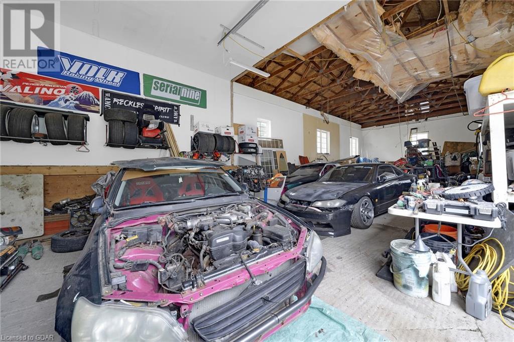 For sale 90 TRAFALGAR Road, Hillsburgh, Ontario N0B1Z0 40563624