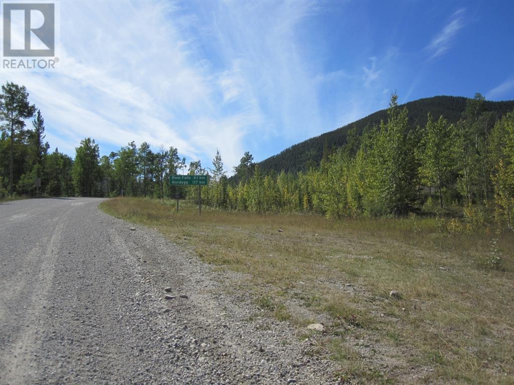 For sale: 52 Boundary Close, Rural Clearwater County, Alberta T0M0M0 ...