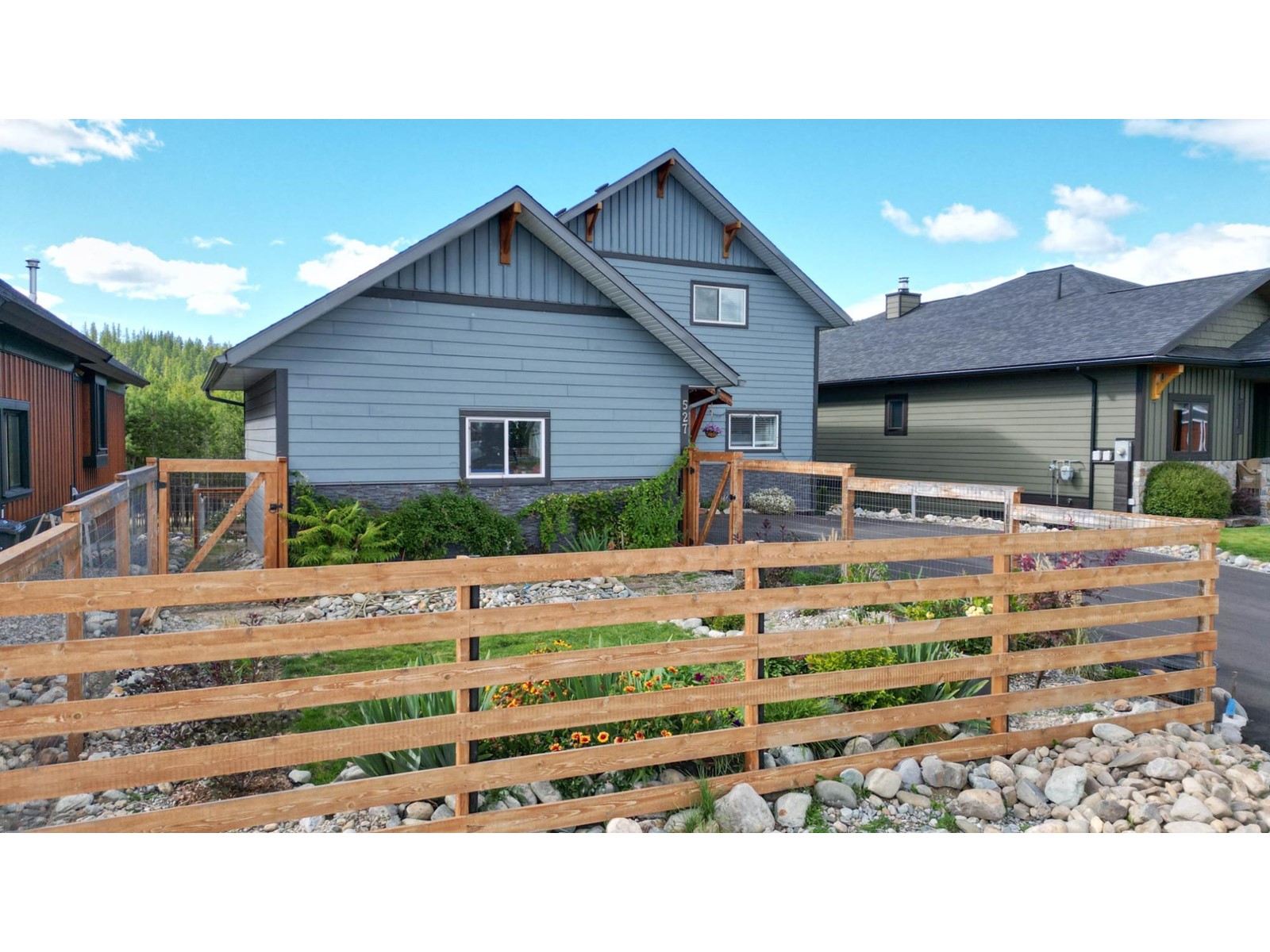 For sale 527 FOREST CROWNE DRIVE, Kimberley, British Columbia V1A3G4 2474756 REALTOR.ca