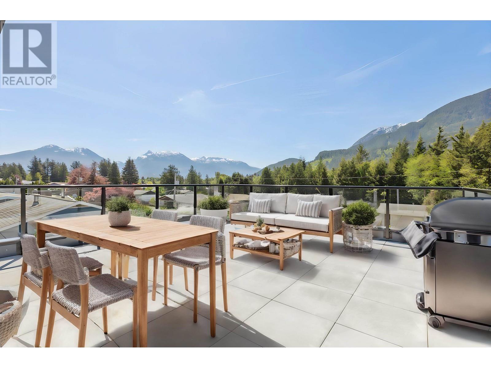 For sale 42072 BIRKEN ROAD, Squamish, British Columbia V0N1H0