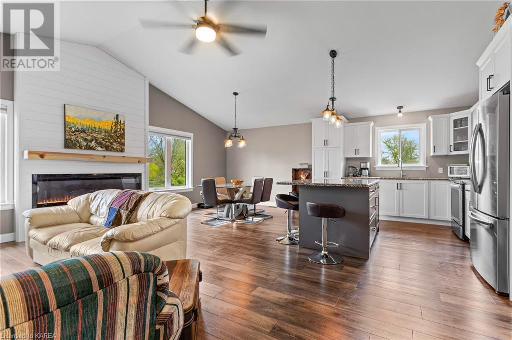 For sale 101 BITTERSWEET Road, Harrowsmith, Ontario K0H1W0 40588867