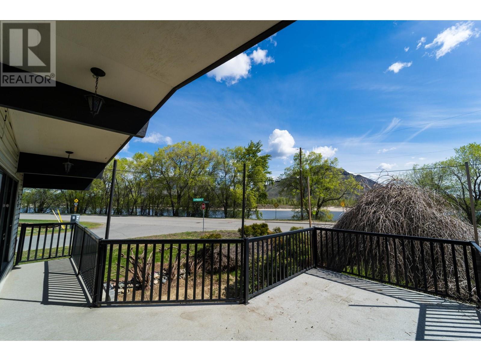 For sale 325 SCHUBERT DRIVE, Kamloops, British Columbia 178445 REALTOR.ca