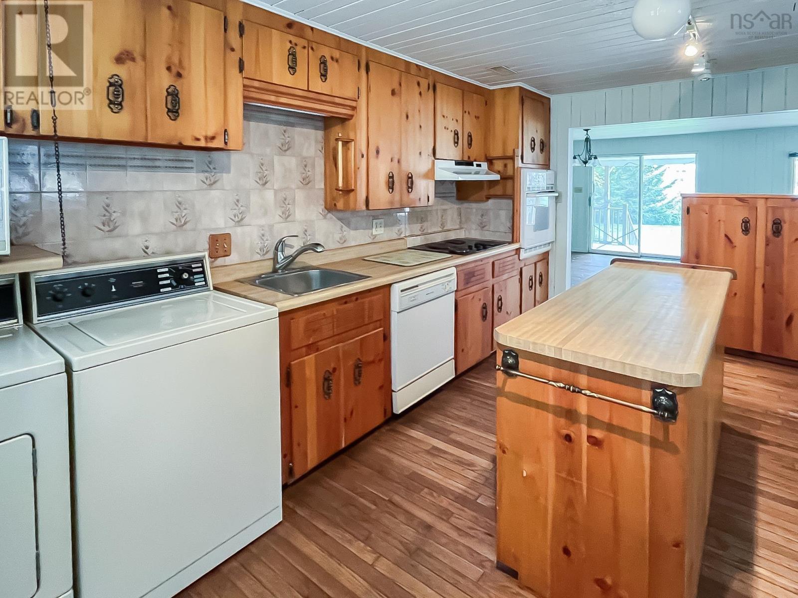 For sale 42 Green Acres Road, Pleasantville, Nova Scotia B0R1G0