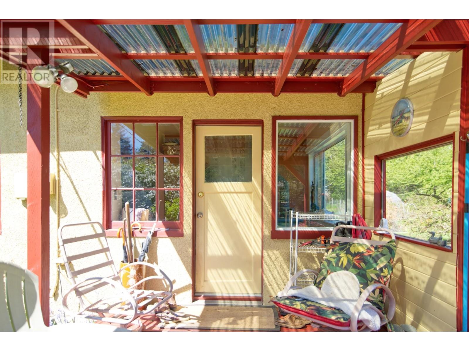 For sale 595 PRATT ROAD, Gibsons, British Columbia V0N1V4 R2883102 REALTOR.ca