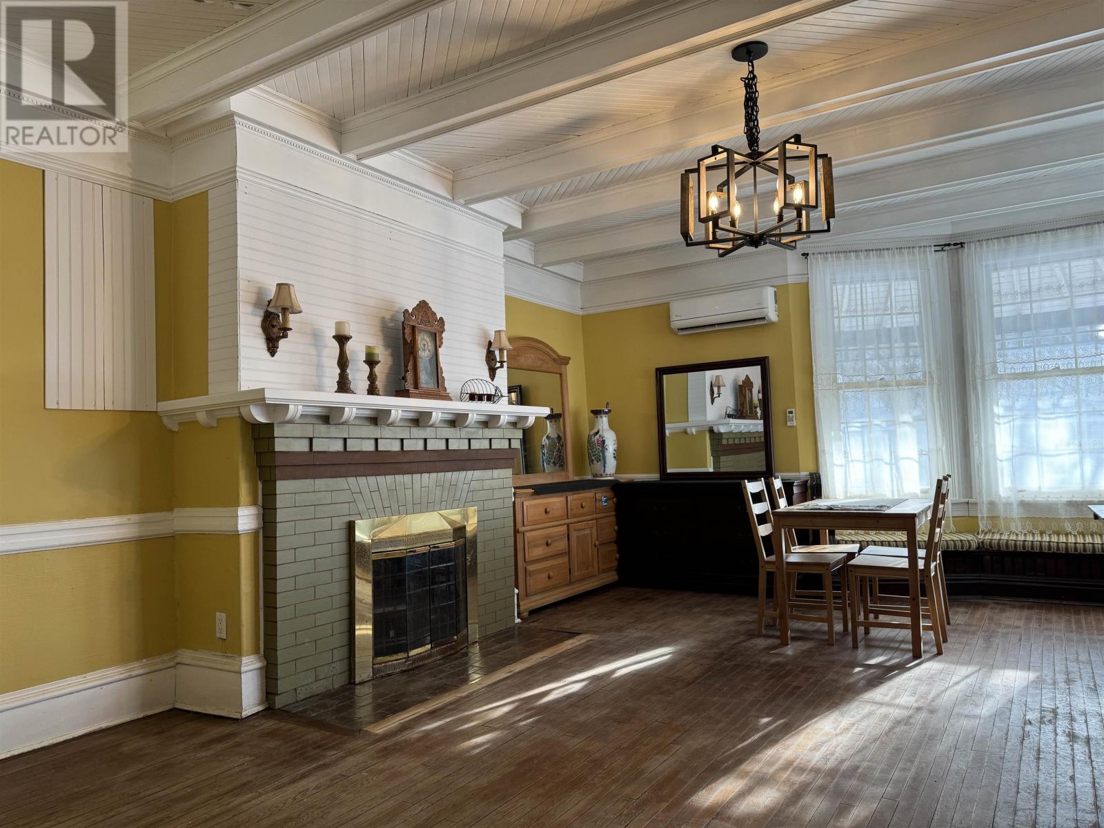 For sale 27 Granville Street, Summerside, Prince Edward Island C1N2Y9