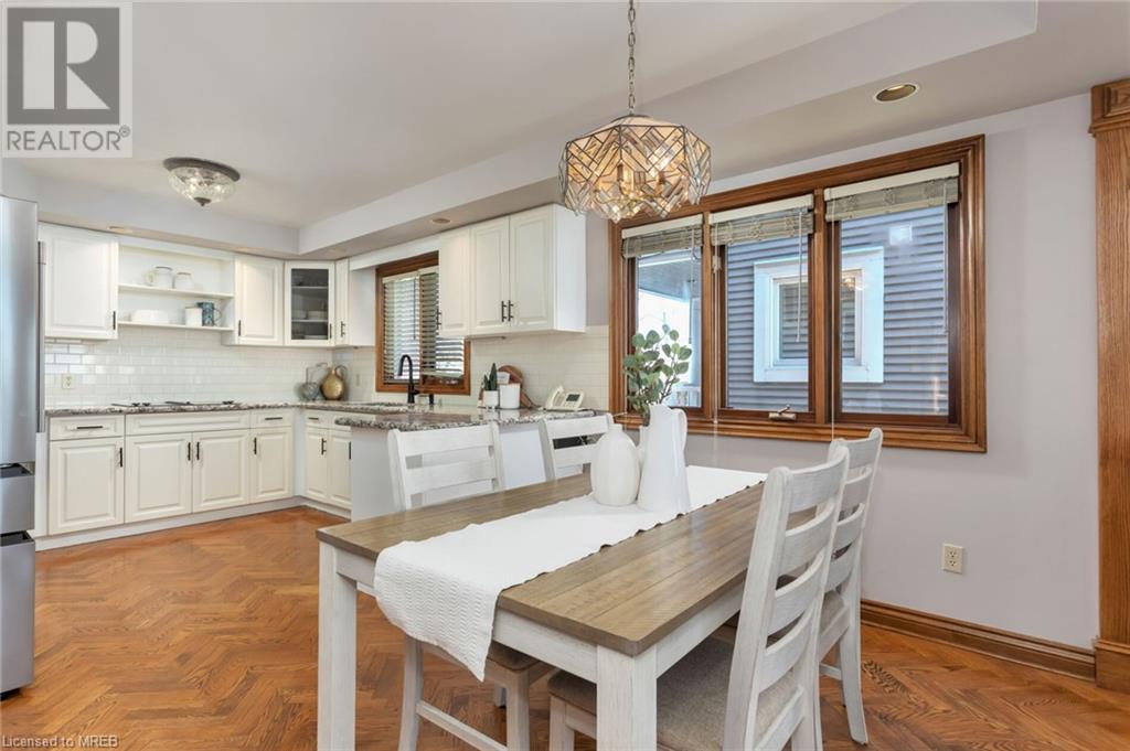 For sale 327A LAKE PROMENADE, Toronto, Ontario M8W1A6 40579781 REALTOR.ca