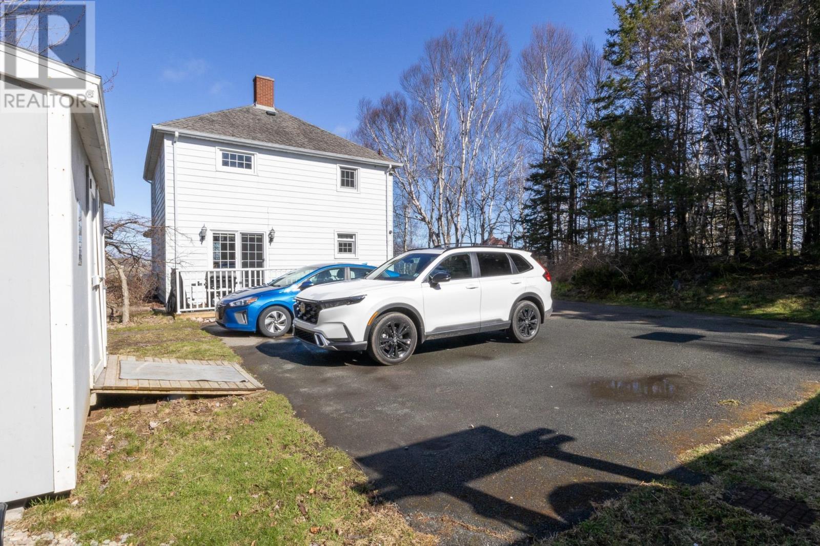 For sale 1575 Kings Road, Sydney River, Nova Scotia B1S1E8 202407887