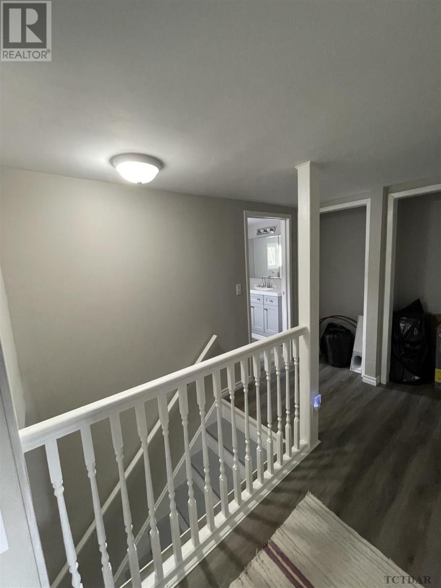 For sale 157 Highway 570, Sesekinika, Ontario P0K1S0 TM241032