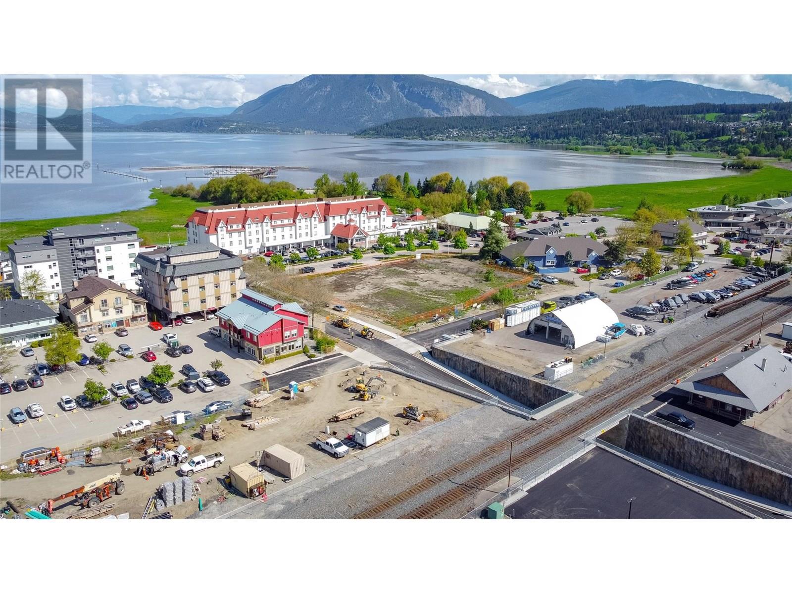 For sale 250 Harbourfront Drive NE, Salmon Arm, British Columbia