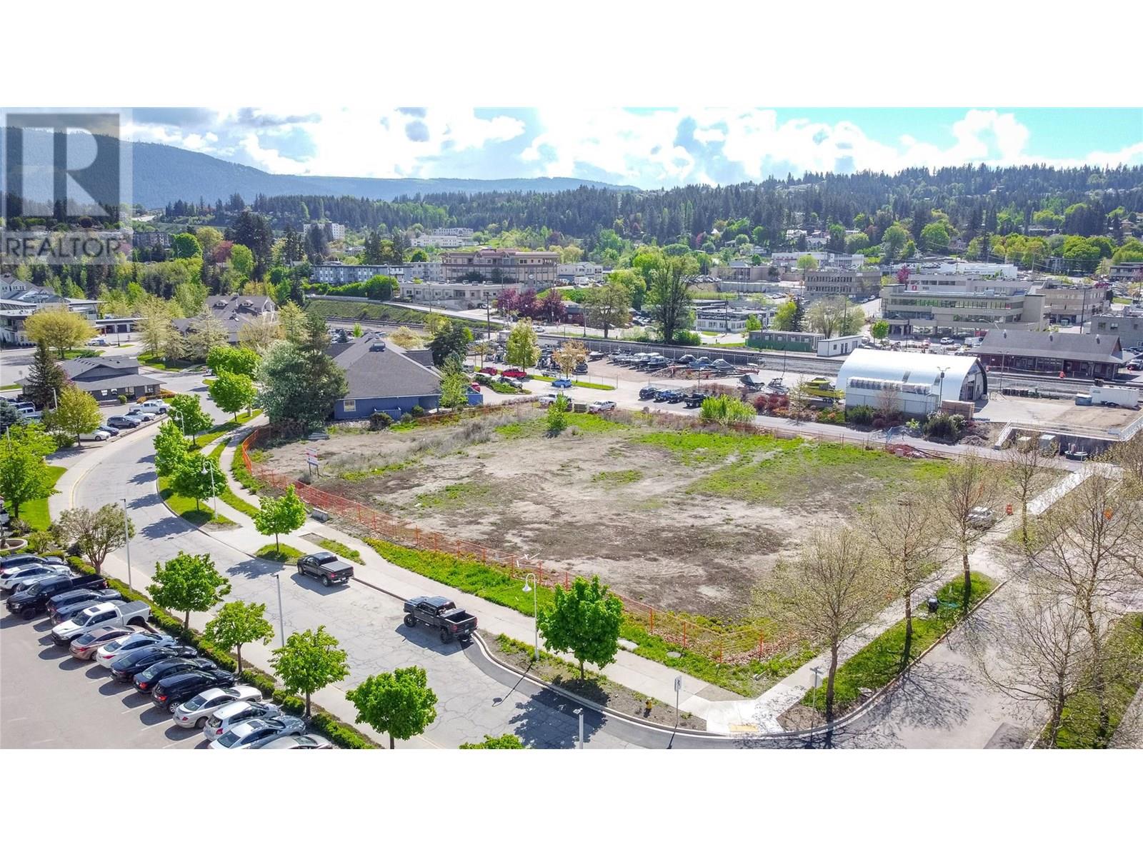 For sale 250 Harbourfront Drive NE, Salmon Arm, British Columbia