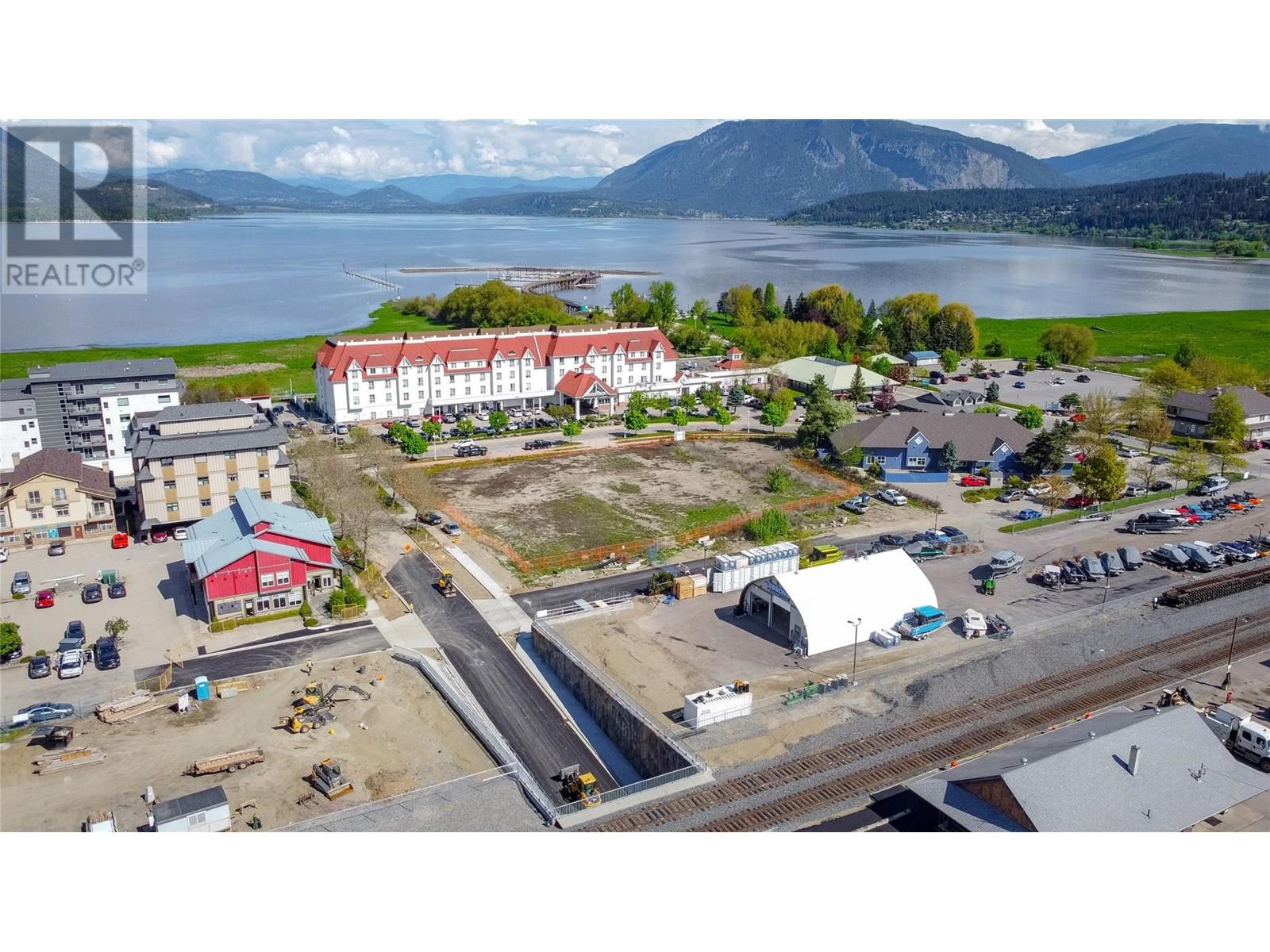 For sale 250 Harbourfront Drive NE, Salmon Arm, British Columbia