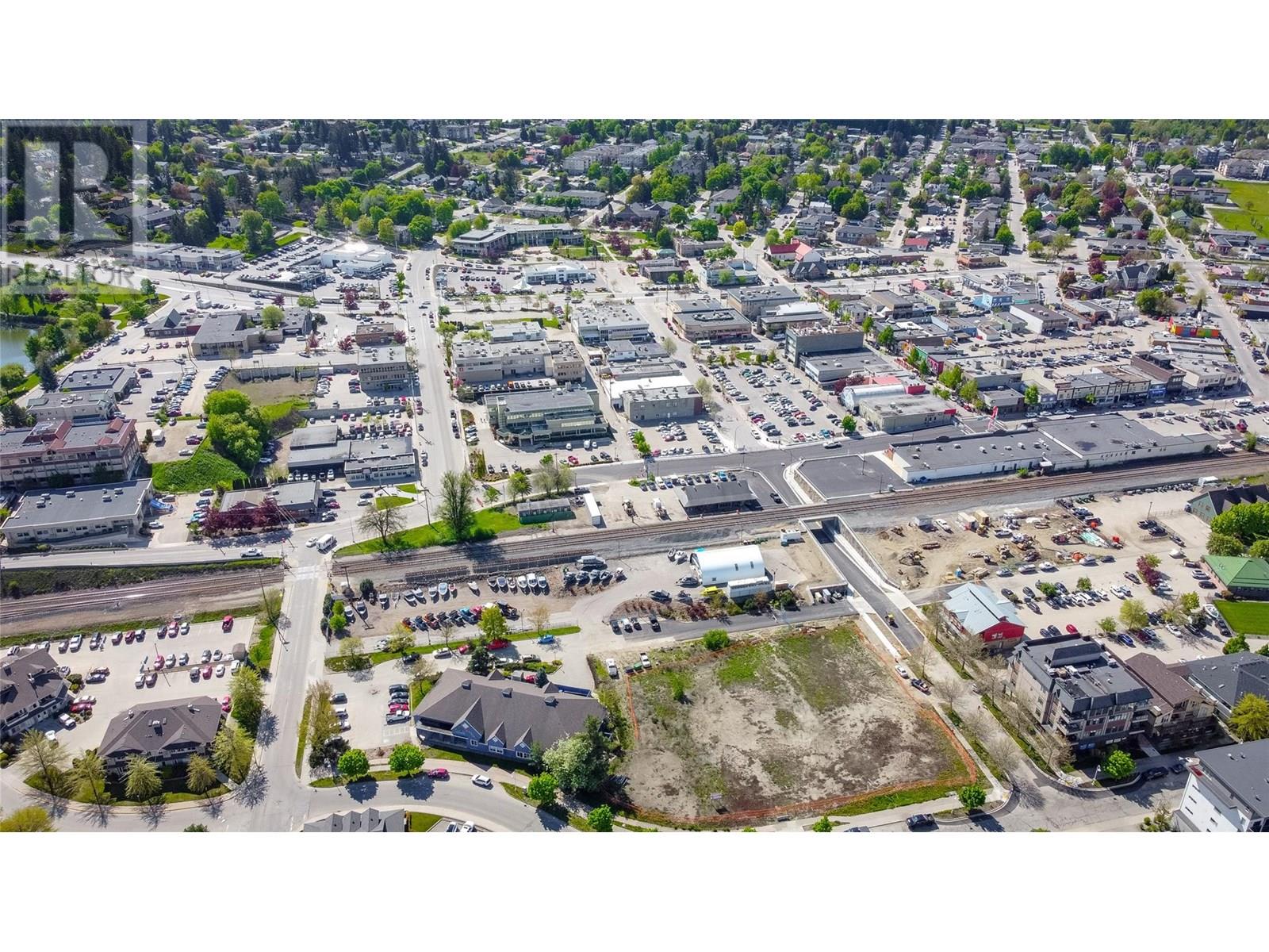 For sale 250 Harbourfront Drive NE, Salmon Arm, British Columbia