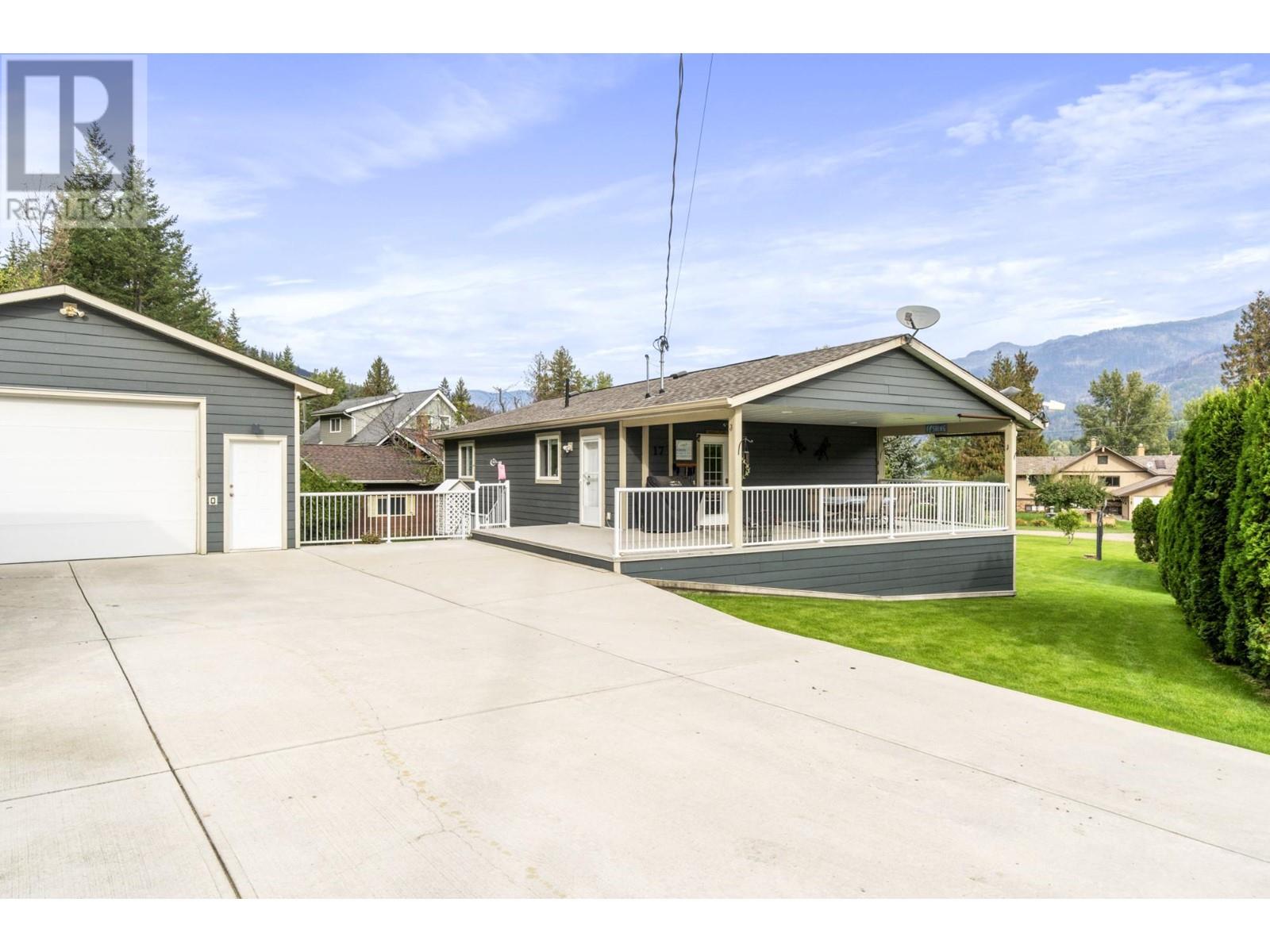 For sale 178758 HOLDING RD, Adams Lake, British Columbia V0E1M2