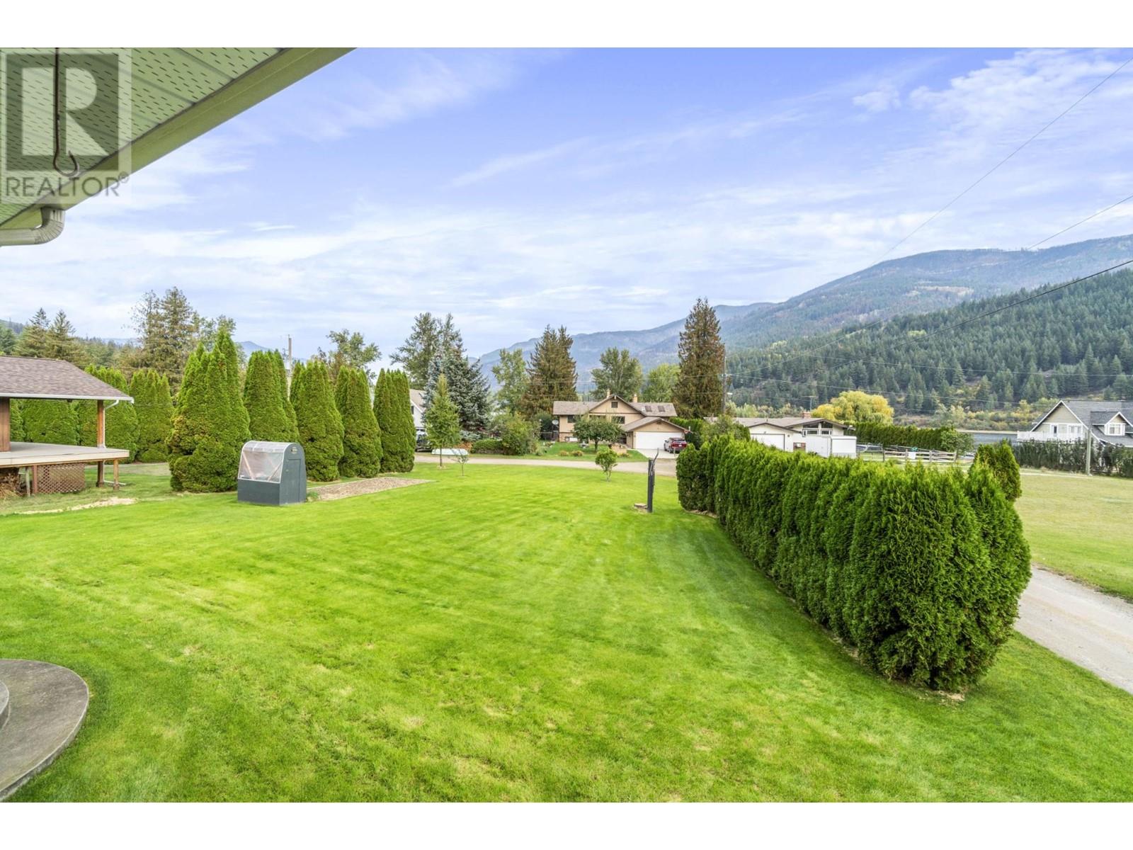 For sale 178758 HOLDING RD, Adams Lake, British Columbia V0E1M2