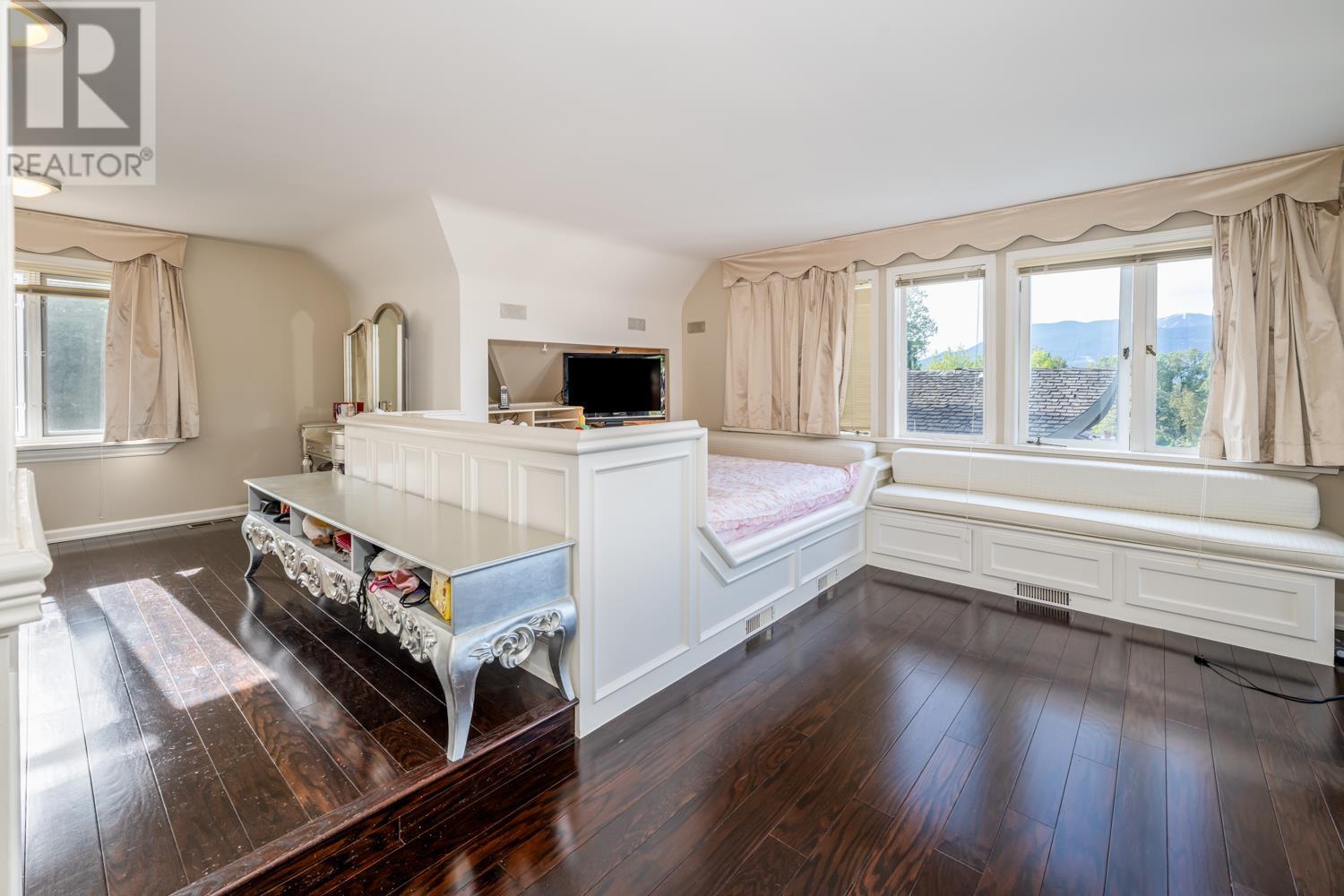 For sale 4389 LOCARNO CRESCENT, Vancouver, British Columbia V6R1G2