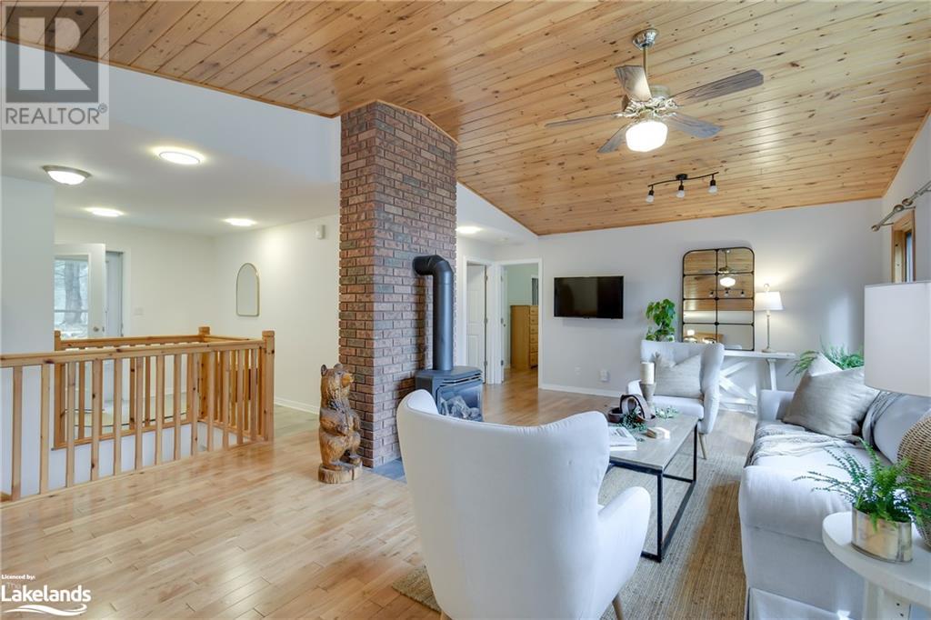 For sale 1107 WASEOSA LAKE RD, Huntsville, Ontario P1H2J4 40587572