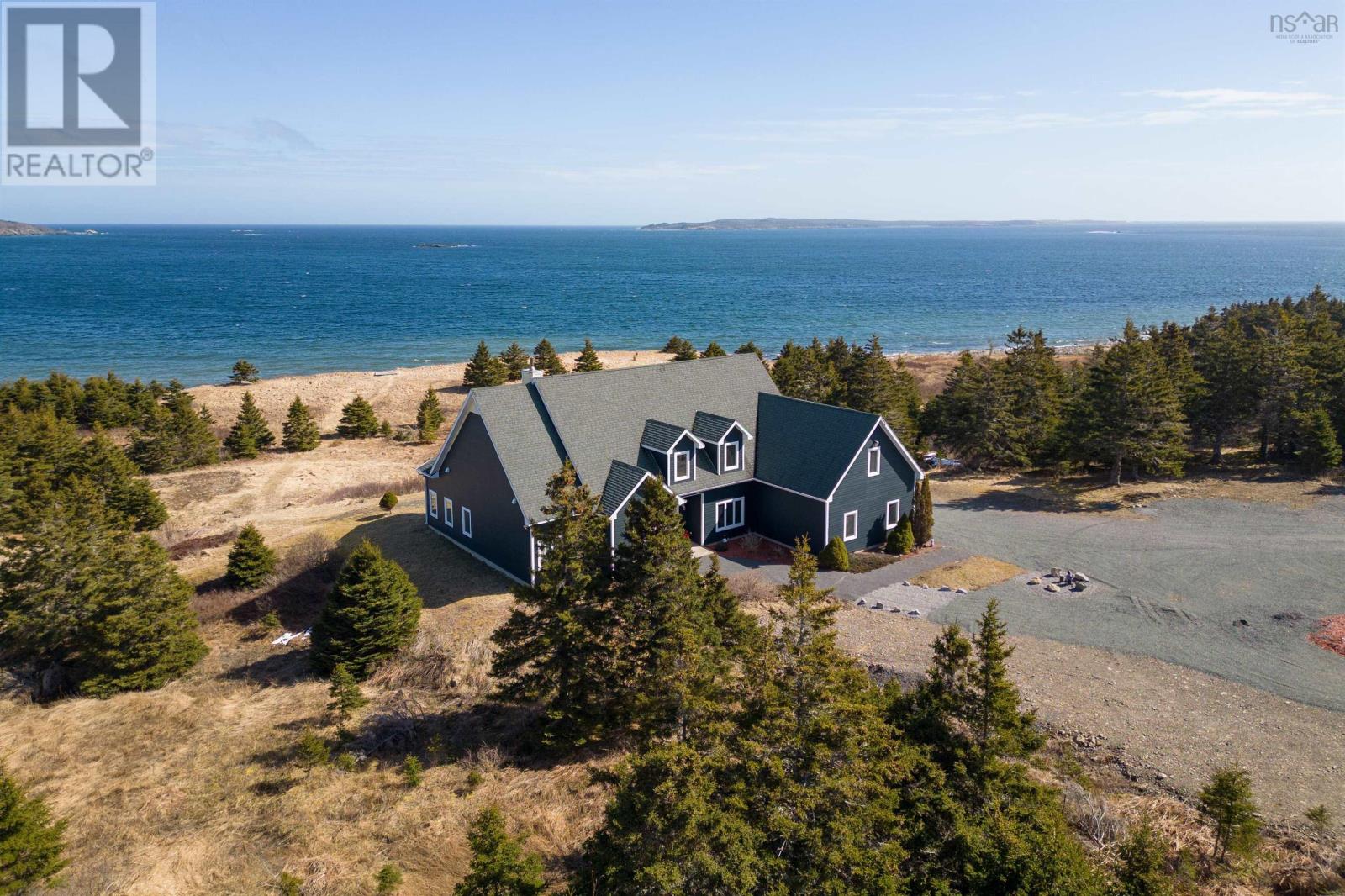 For sale 2408 Louisbourg Main A Dieu Road, MainÀDieu, Nova Scotia