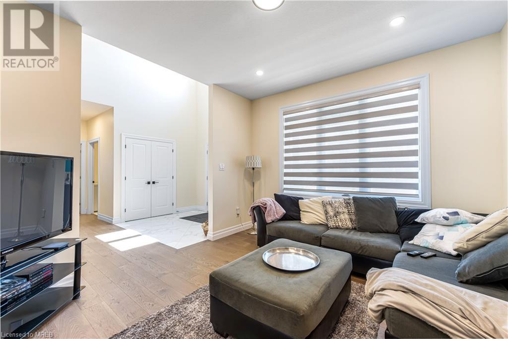 For sale 82 OPTIMIST Drive, Talbotville, Ontario N5P0G4 40590795