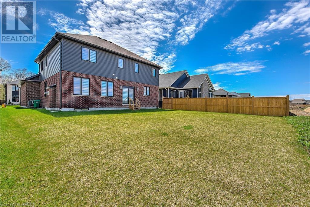 For sale 82 OPTIMIST Drive, Talbotville, Ontario N5P0G4 40590795