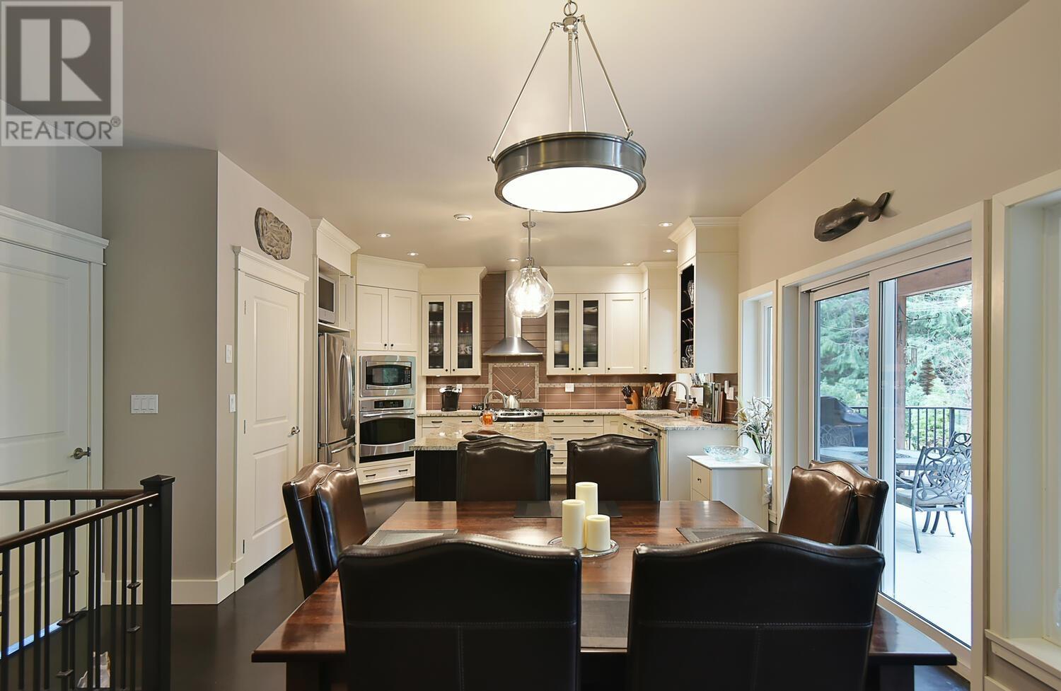 For sale 6447 JASPER ROAD, Sechelt, British Columbia V7Z0S6 R2868759