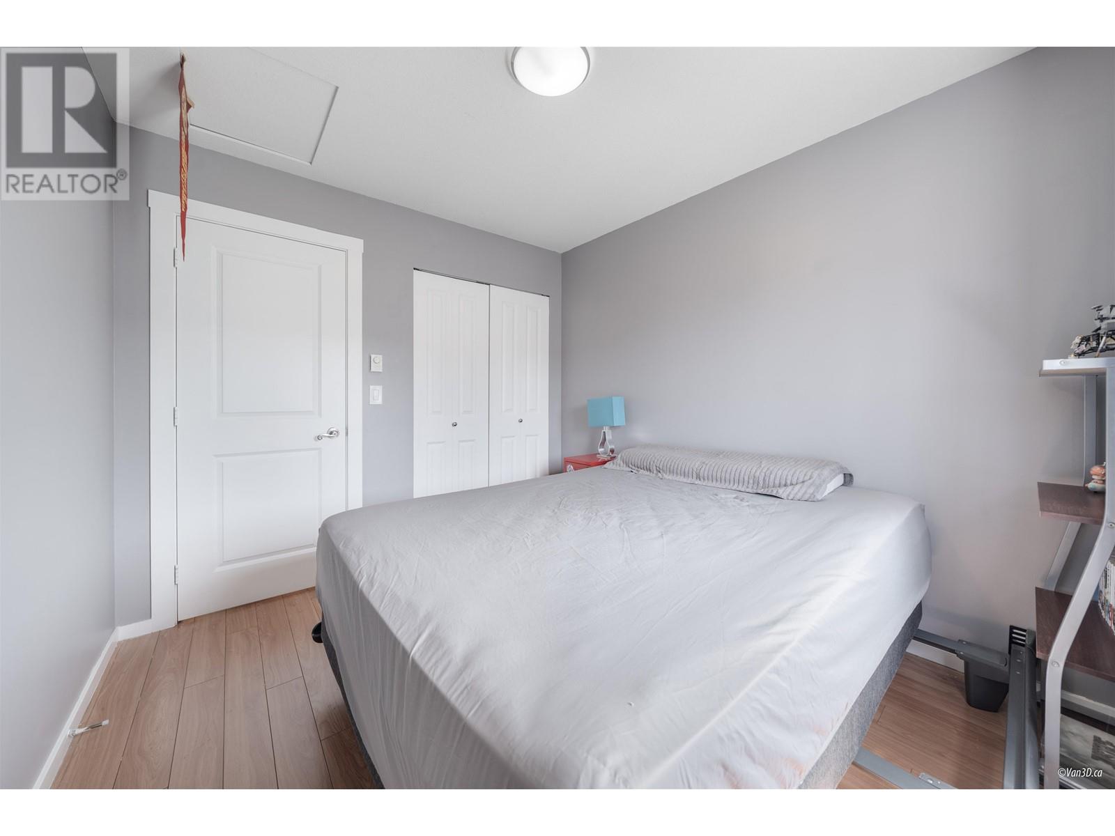 for-sale-43-688-edgar-avenue-coquitlam-british-columbia-v3k0a5