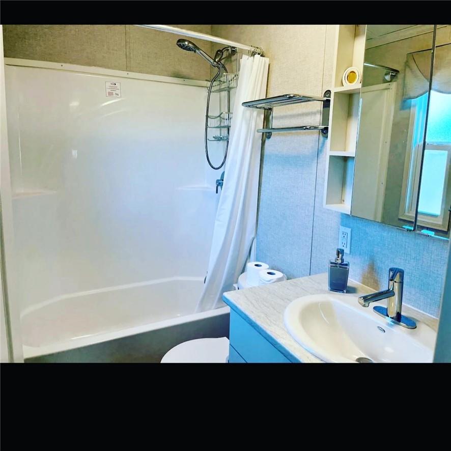 For sale 490 Empire Road, Unit QMD173, Sherkston, Ontario L0S1R0 H4194361 REALTOR.ca