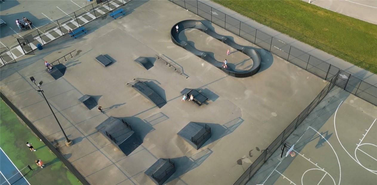 For sale 490 Empire Road, Unit QMD173, Sherkston, Ontario L0S1R0 H4194361 REALTOR.ca