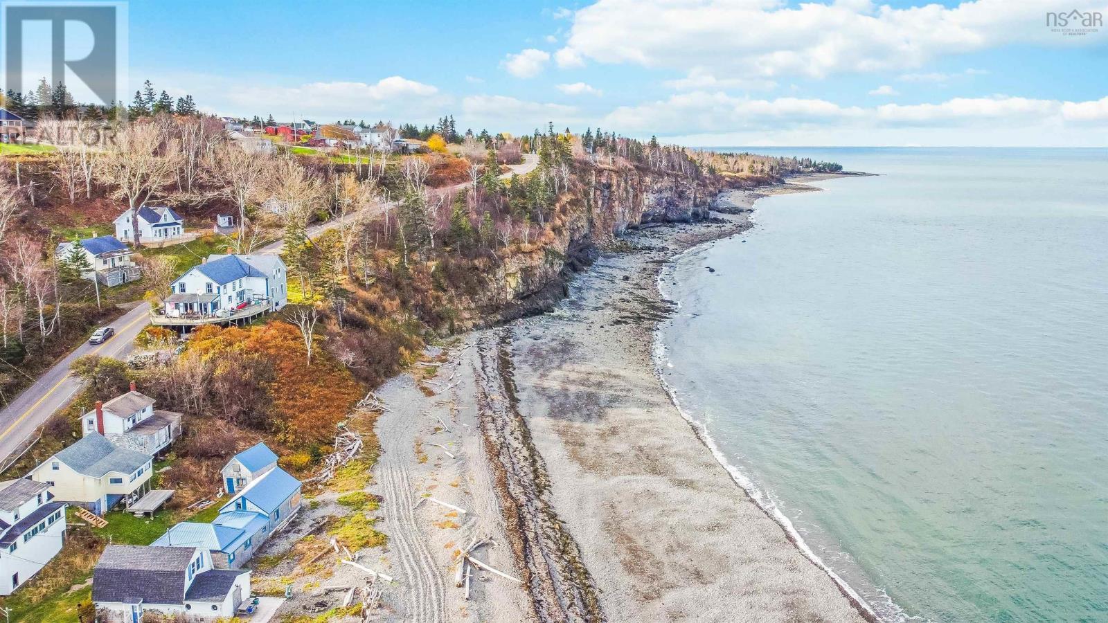 For sale 6 Cottage Lane, Harbourville, Nova Scotia B0P1E0 202324351