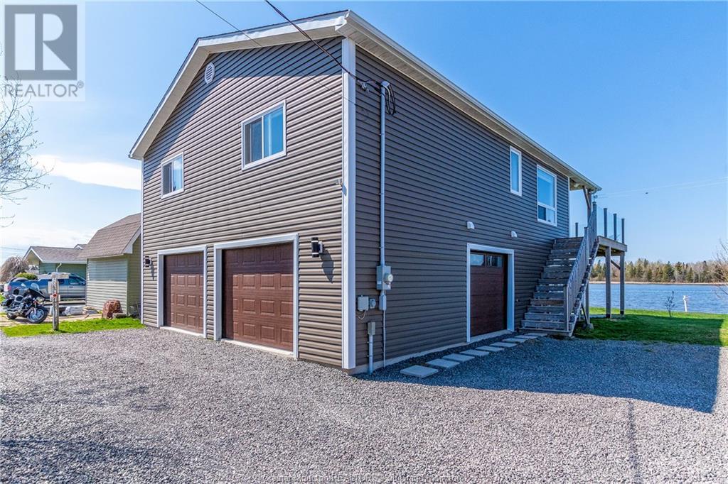 For sale 3 Aline AVE, Shediac Cape, New Brunswick E4P2Y4 M159293