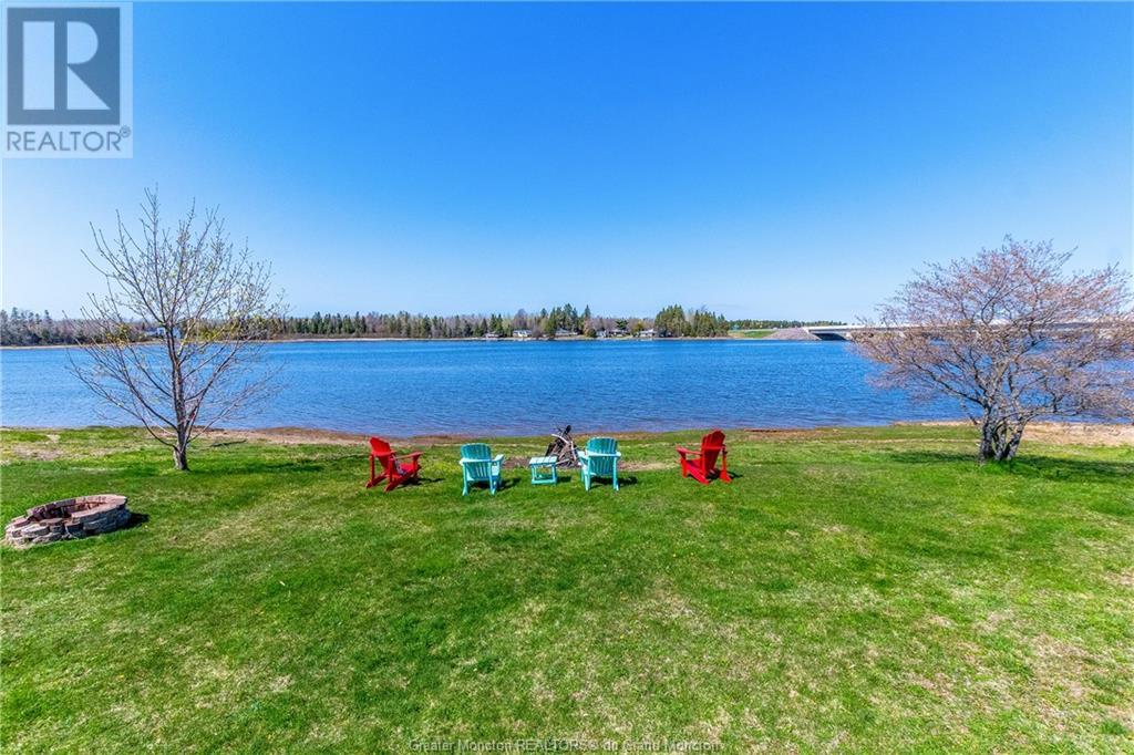 For sale 3 Aline AVE, Shediac Cape, New Brunswick E4P2Y4 M159293