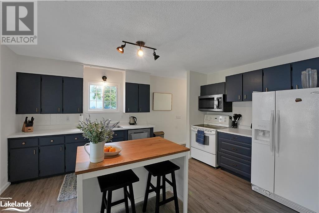 For sale 1075 LAKESHORE Road, Gooderham, Ontario K0M1R0 40585602